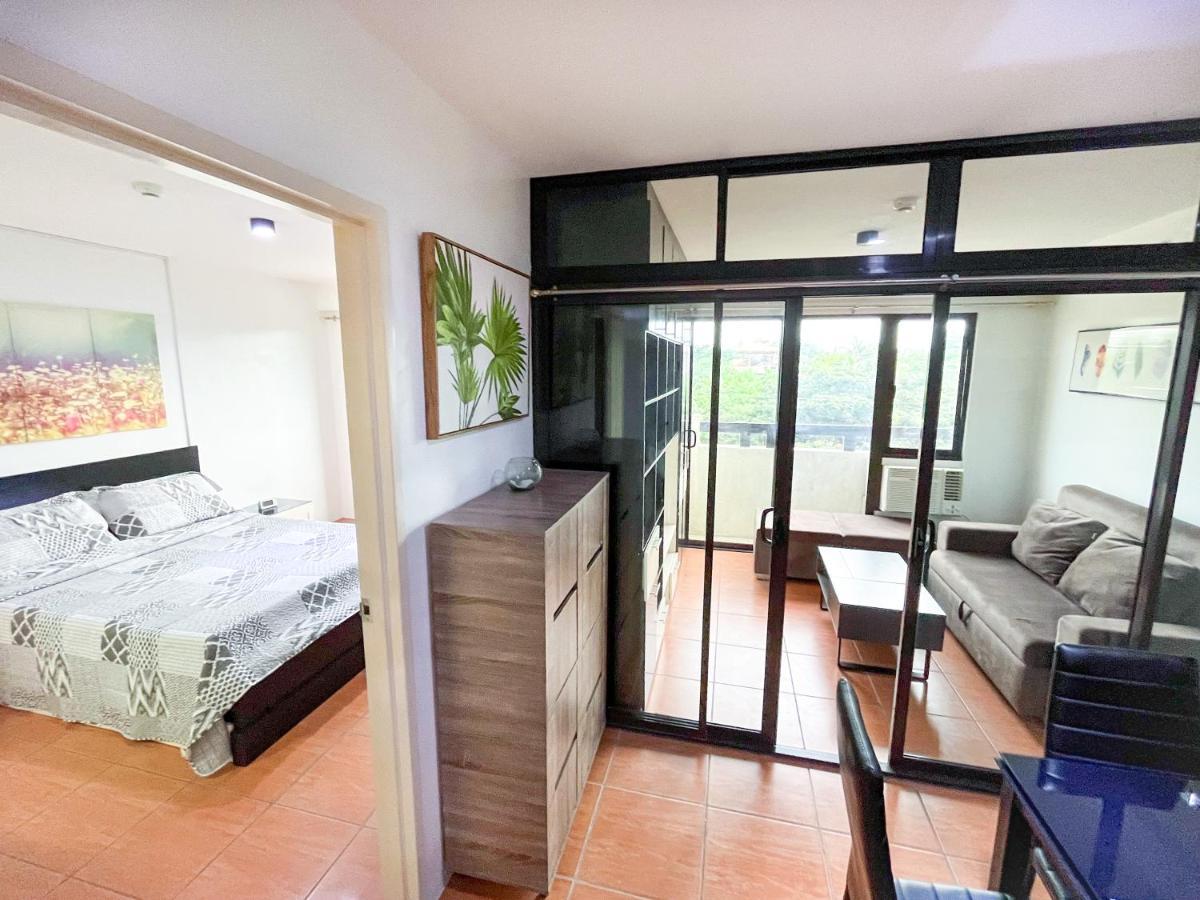Modern 2Br Condo Near Sm With Free Parking Pool Wifi And Netflix Davao City Exteriör bild